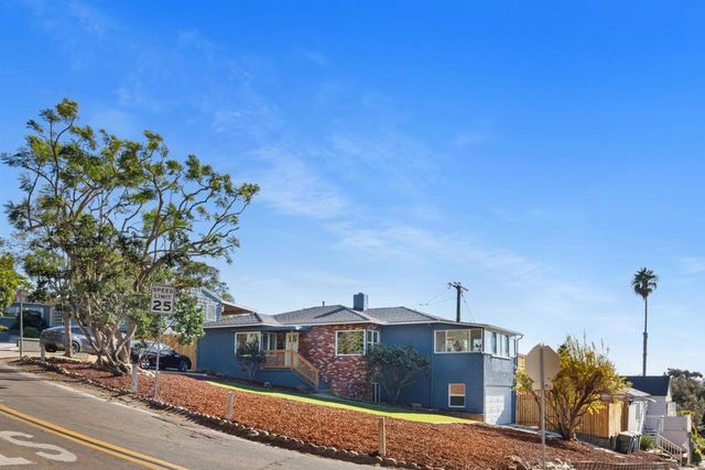 4205 Mason St., San Diego, CA 92110