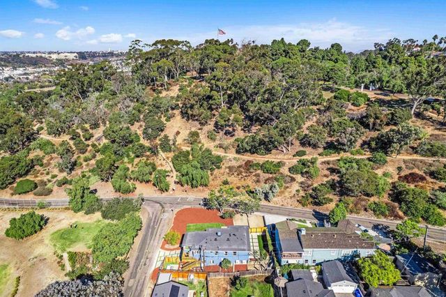 4205 Mason St., San Diego, CA 92110