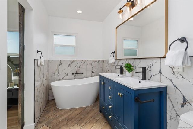 4205 Mason St., San Diego, CA 92110