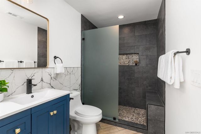 4205 Mason St., San Diego, CA 92110