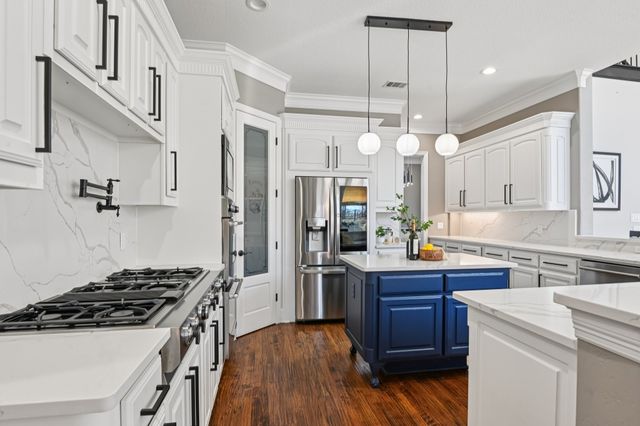 1512 Hawthorne Lane, Keller, TX 76262