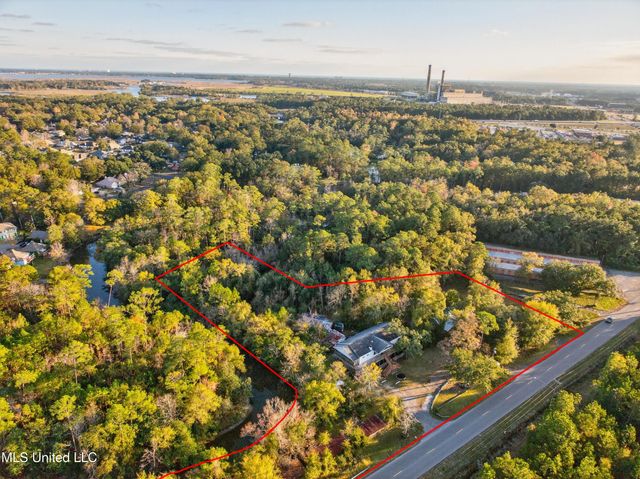 11414 Lorraine Road, Gulfport, MS 39503