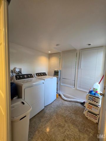 600 Lansing Drive 10, Bakersfield, CA 93309