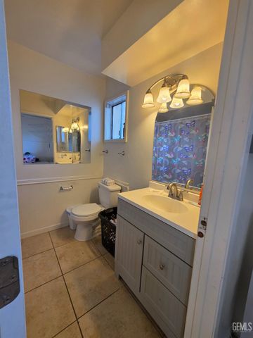 600 Lansing Drive 10, Bakersfield, CA 93309