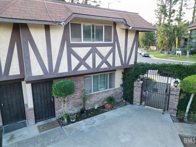 600 Lansing Drive 10, Bakersfield, CA 93309