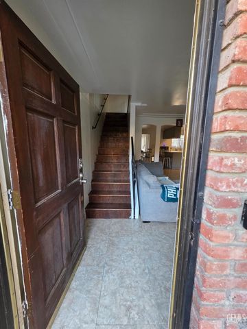 600 Lansing Drive 10, Bakersfield, CA 93309