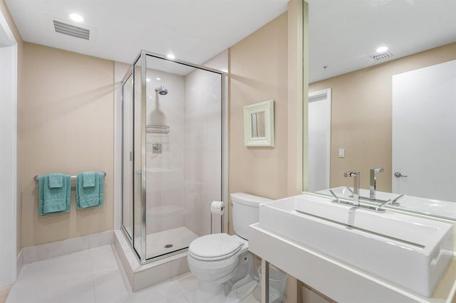 155 S Ocean Avenue 305, Palm Beach Shores, FL 33404
