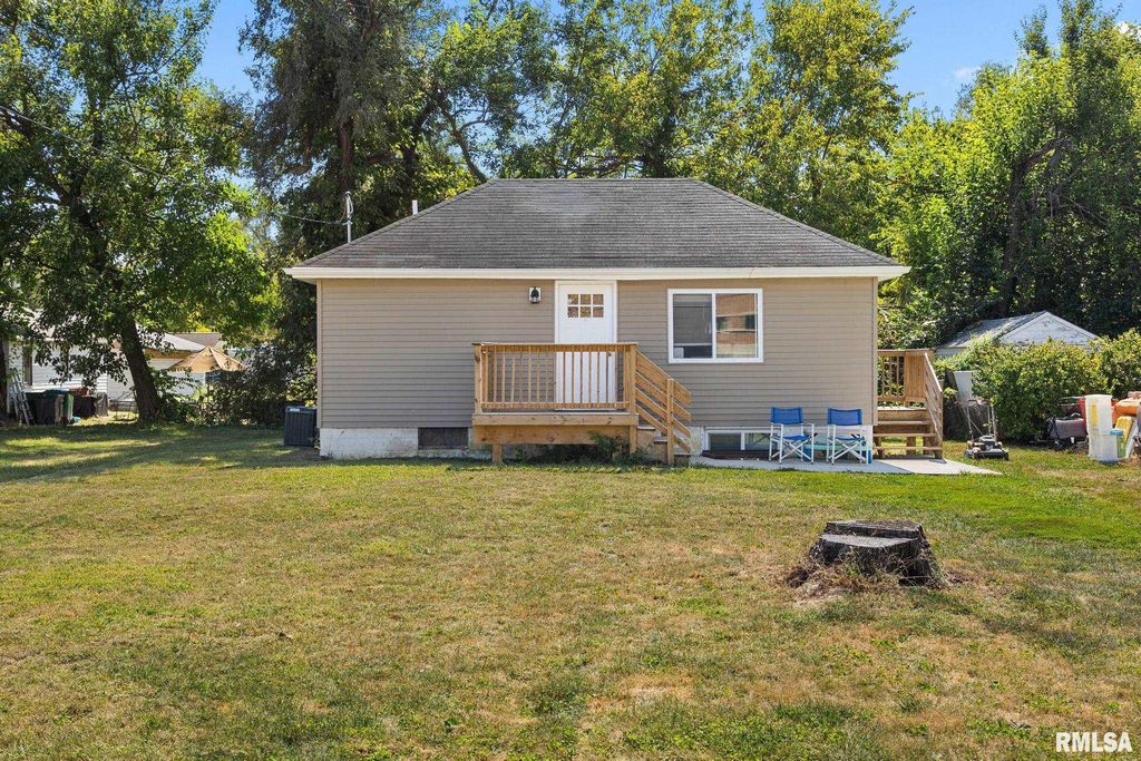 415 EDMUND Street, East Peoria, IL 61611