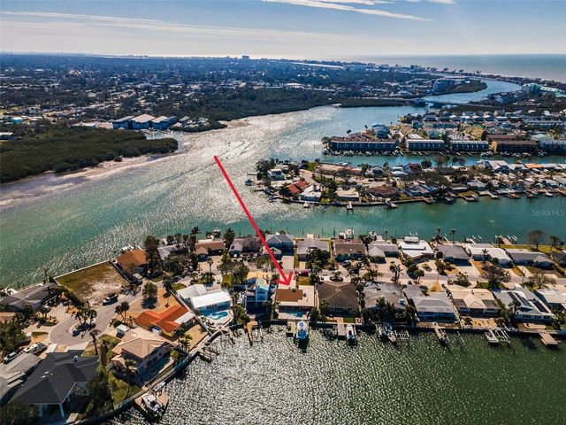 366 LA HACIENDA DRIVE, Indian Rocks Beach, FL 33785