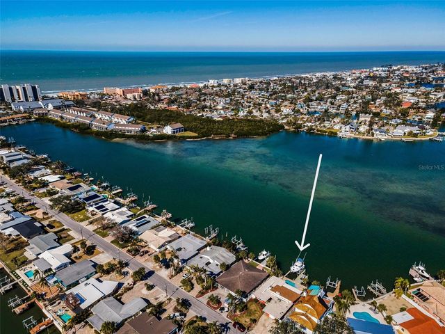 366 LA HACIENDA DRIVE, Indian Rocks Beach, FL 33785