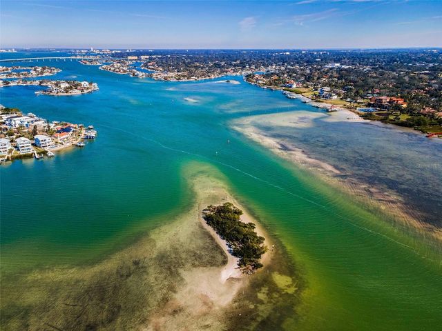 366 LA HACIENDA DRIVE, Indian Rocks Beach, FL 33785