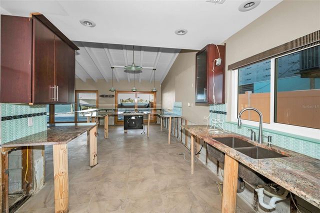 366 LA HACIENDA DRIVE, Indian Rocks Beach, FL 33785