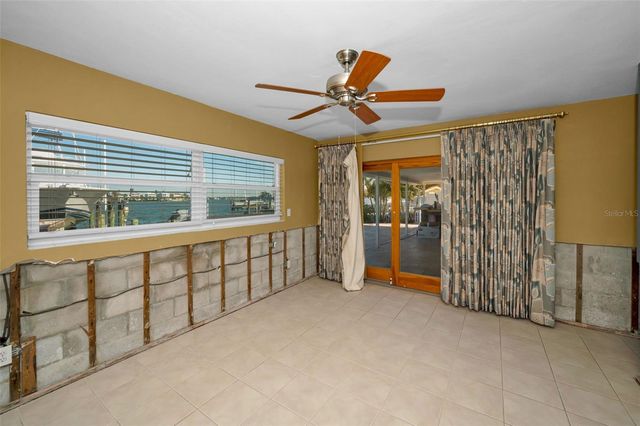 366 LA HACIENDA DRIVE, Indian Rocks Beach, FL 33785