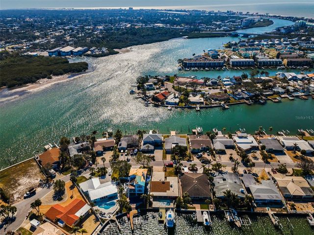 366 LA HACIENDA DRIVE, Indian Rocks Beach, FL 33785