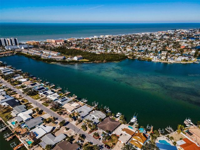 366 LA HACIENDA DRIVE, Indian Rocks Beach, FL 33785