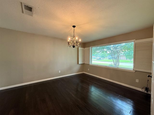 1502 Robin Street, Mineola, TX 75773