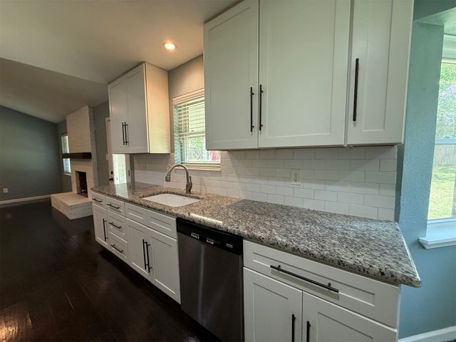 1502 Robin Street, Mineola, TX 75773