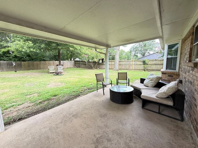 1502 Robin Street, Mineola, TX 75773