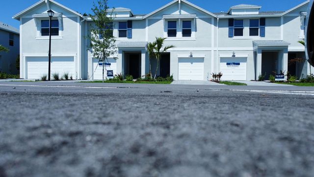 492 Salisbury Circle, Fort Pierce, FL 34982