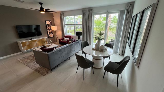 492 Salisbury Circle, Fort Pierce, FL 34982
