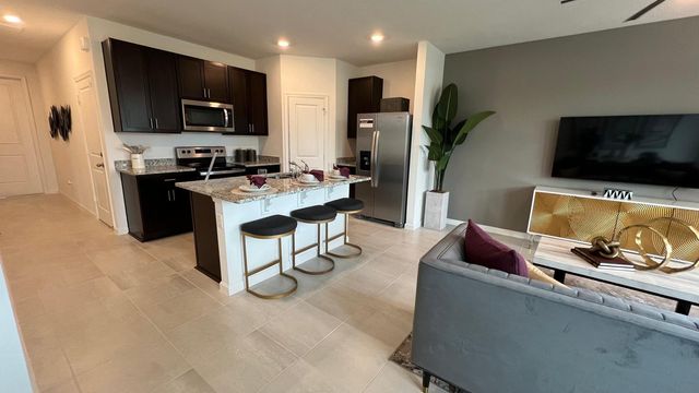 492 Salisbury Circle, Fort Pierce, FL 34982