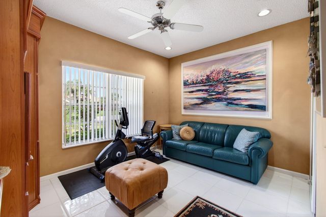 8864 Shoal Creek Lane, Boynton Beach, FL 33472