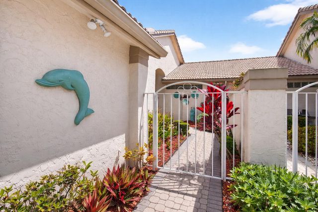 8864 Shoal Creek Lane, Boynton Beach, FL 33472