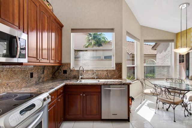 8864 Shoal Creek Lane, Boynton Beach, FL 33472