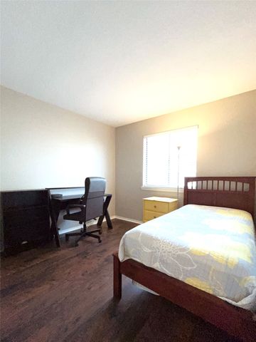 2246 Arbor Creek Drive, Carrollton, TX 75010