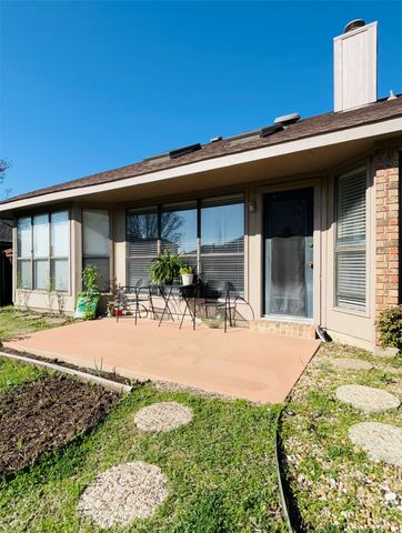 2246 Arbor Creek Drive, Carrollton, TX 75010
