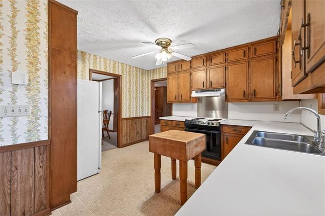 564 Mill Run Place, Lawrenceville, GA 30046