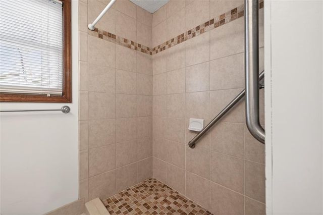 564 Mill Run Place, Lawrenceville, GA 30046