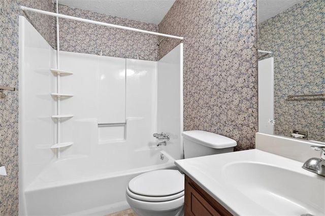 564 Mill Run Place, Lawrenceville, GA 30046