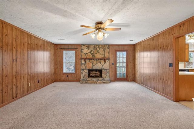 564 Mill Run Place, Lawrenceville, GA 30046