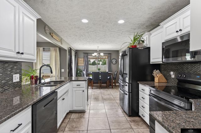 2609 Aberdeen Drive, Papillion, NE 68133