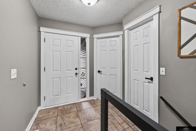 2609 Aberdeen Drive, Papillion, NE 68133
