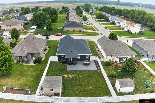 2609 Aberdeen Drive, Papillion, NE 68133