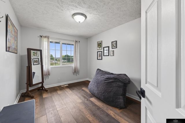 2609 Aberdeen Drive, Papillion, NE 68133