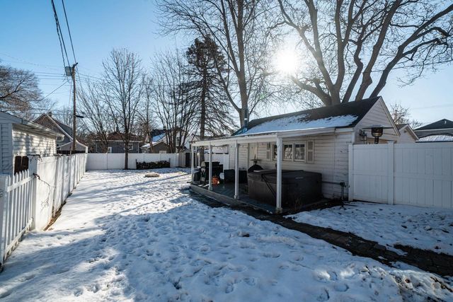 817 Cleveland AVENUE, Racine, WI 53405