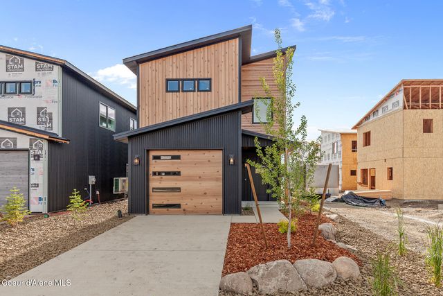 437 N Wylder Lp, Post Falls, ID 83854