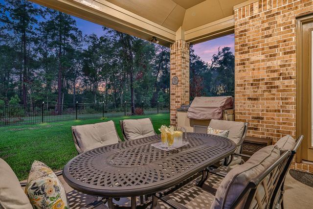 19248 Yellow Chestnut Lane, New Caney, TX 77357