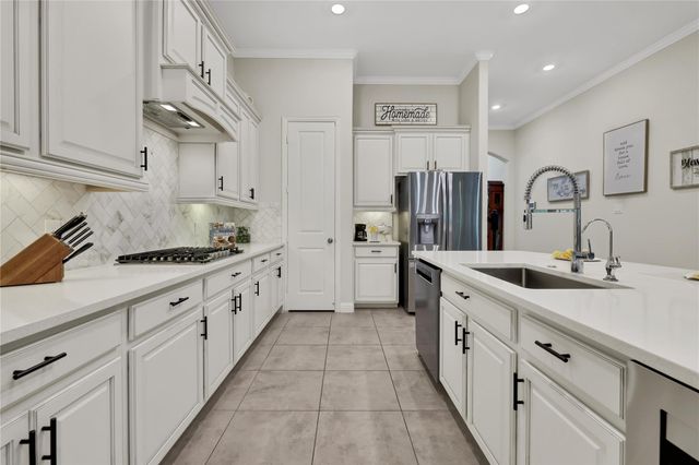 19248 Yellow Chestnut Lane, New Caney, TX 77357