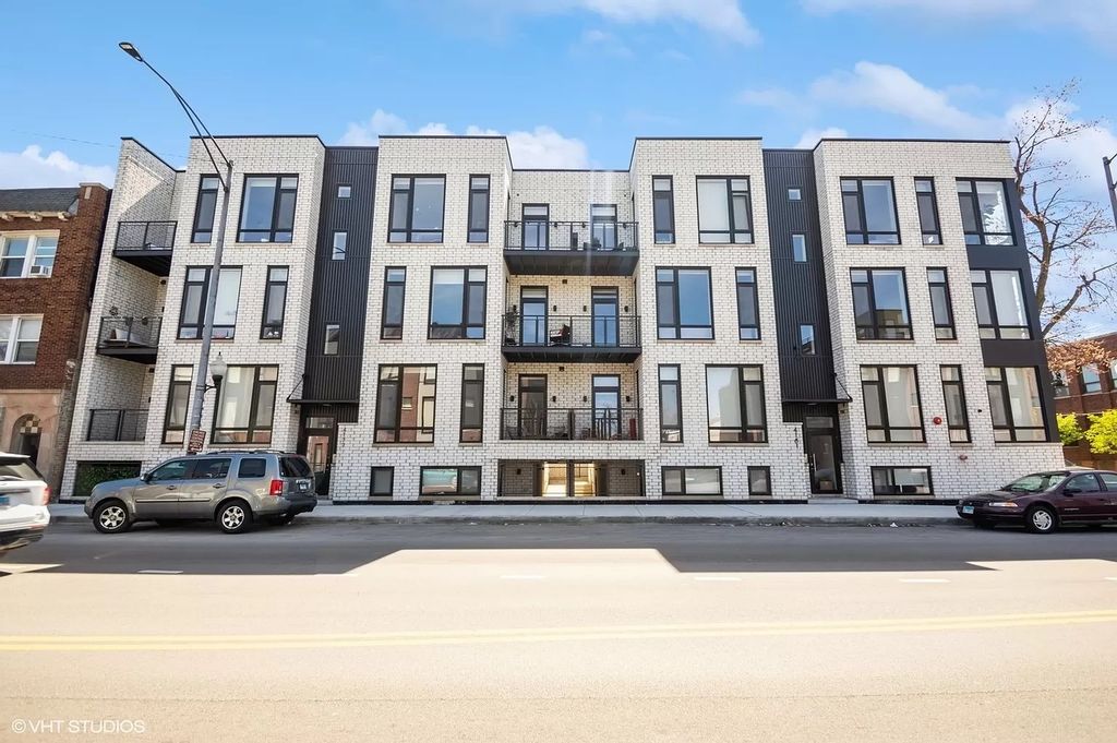 4177 W Belmont Avenue 002, Chicago, IL 60641