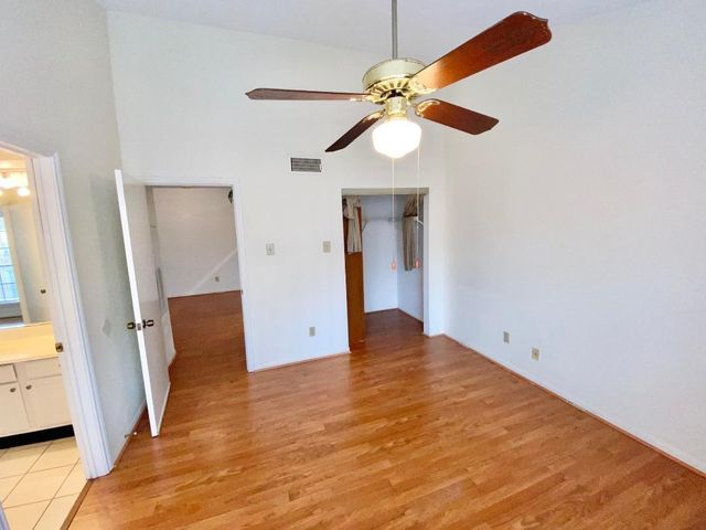 2121 El Paseo Street 1604, Houston, TX 77054