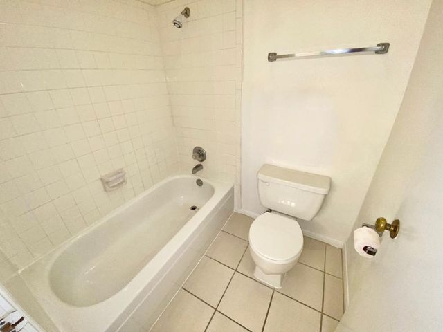 2121 El Paseo Street 1604, Houston, TX 77054