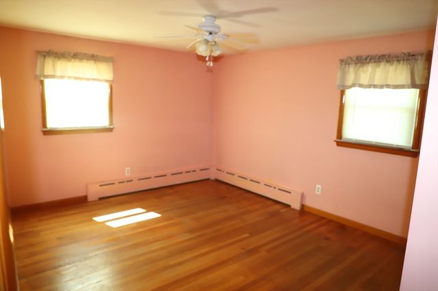 25 Peer St., Springfield, MA 01109