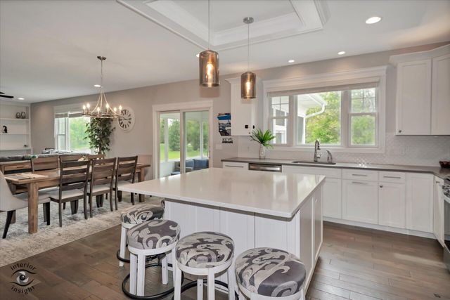 12925 Red Lily Way, St. John, IN 46373