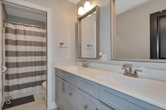 12925 Red Lily Way, St. John, IN 46373