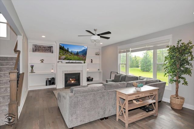 12925 Red Lily Way, St. John, IN 46373