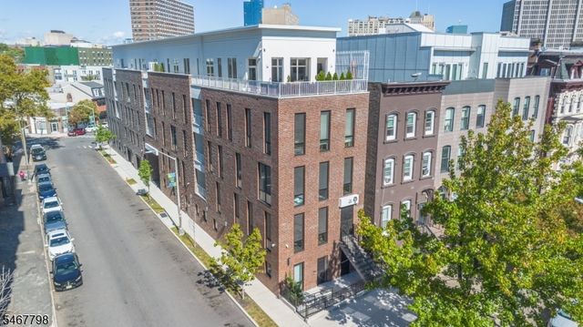 21 Lincoln Park 203, Newark City, NJ 07102